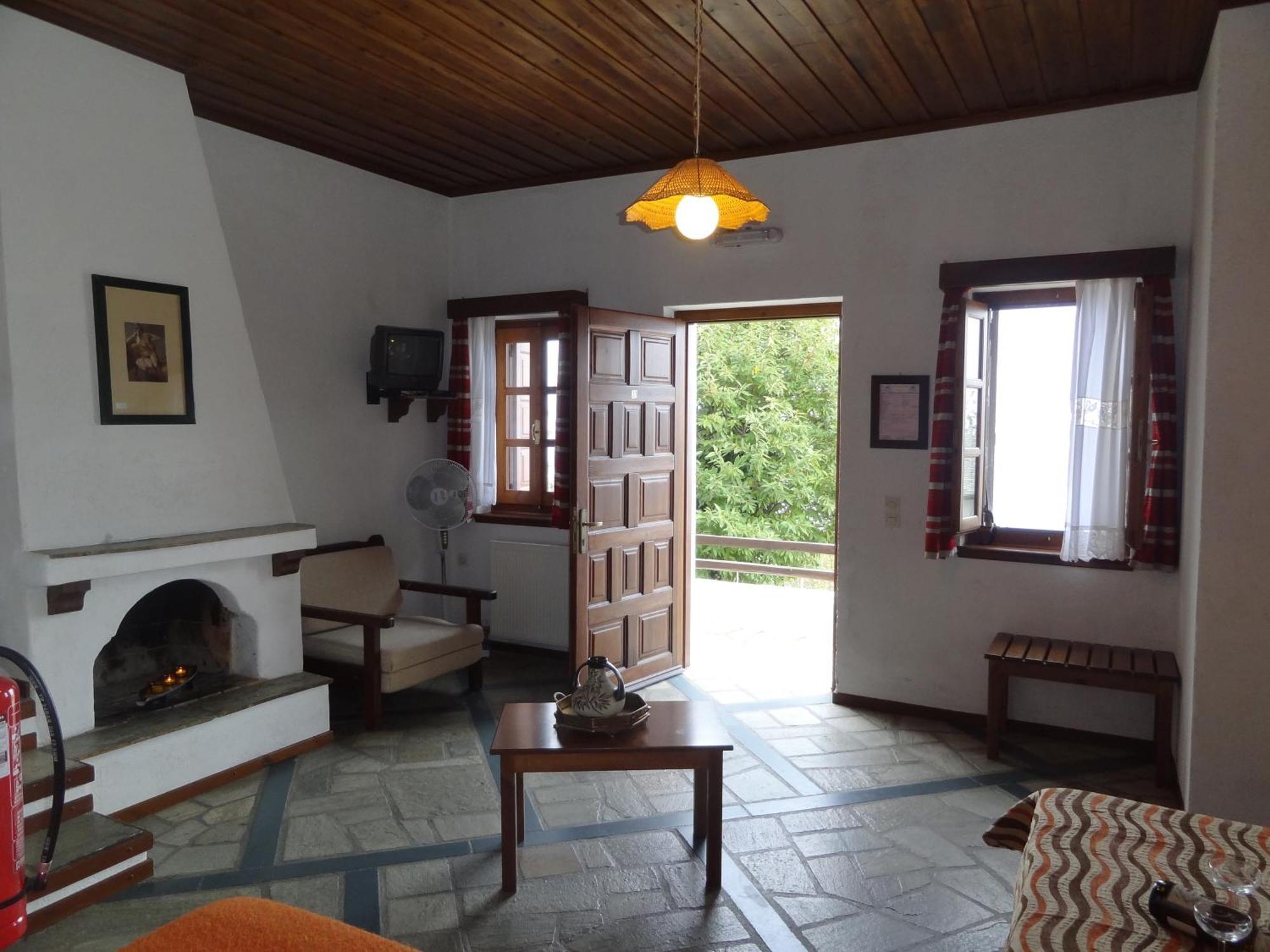 Villa Enallaxis Agios Dimitrios  Phòng bức ảnh